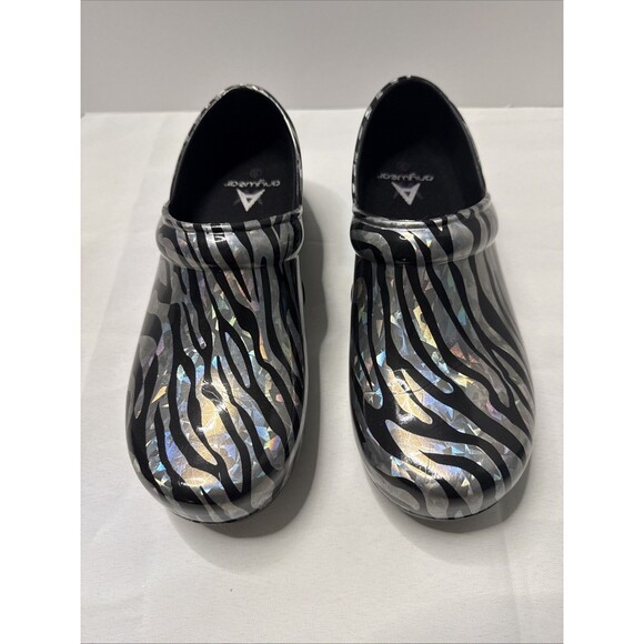 Anywhere Clogs Women’s Slip-On Slip Resistant Size 9 - Picture 1 of 9